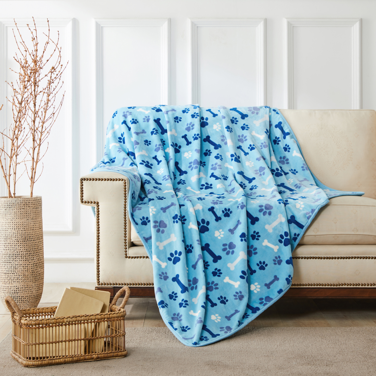 Soft & Cozy Paw Print Plush Bed Throw Blanket